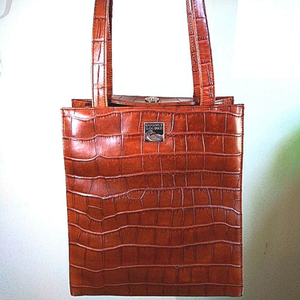 Dooney Bourke Classic Pristine Retro Leather Croc🐊 Embossed 🛍️ - Picture 6 of 9